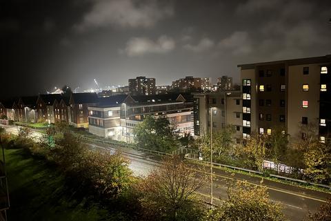 3 bedroom apartment for sale, Avenel Way