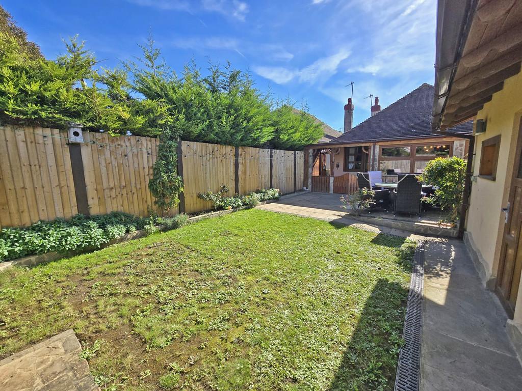 Garden (2)