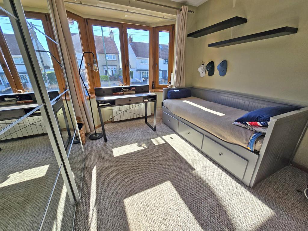 Third bedroom (3)