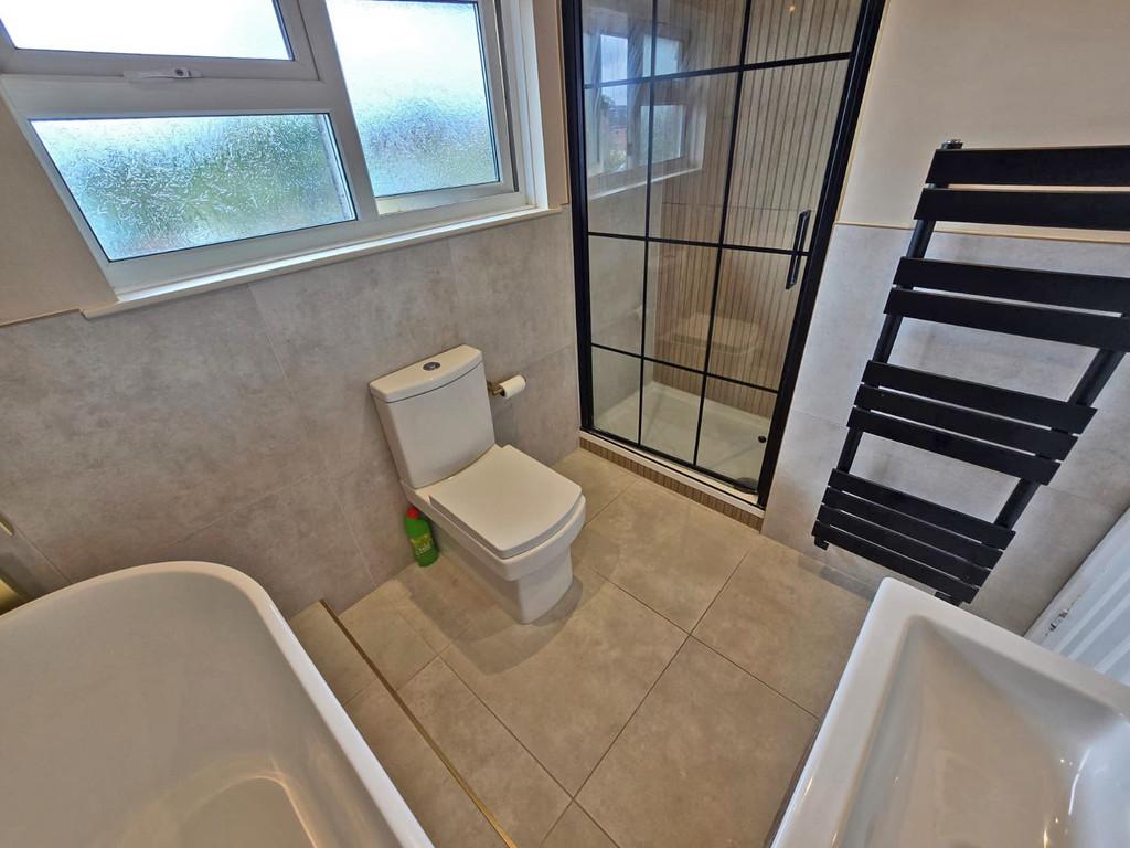 Bathroom (6)