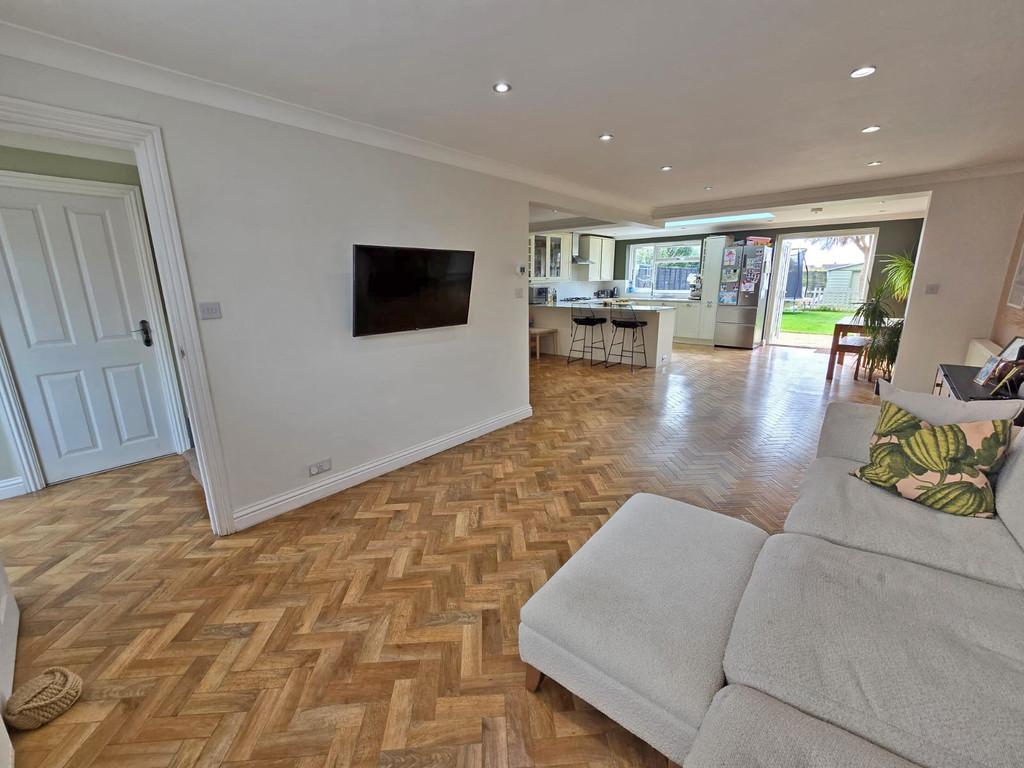 Living room (2)