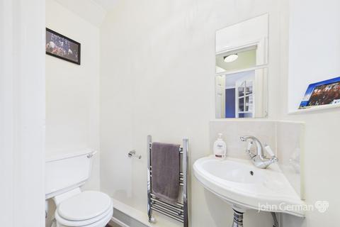 33 Balance Hill, Uttoxeter, ST14 8BS