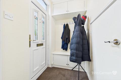 33 Balance Hill, Uttoxeter, ST14 8BS