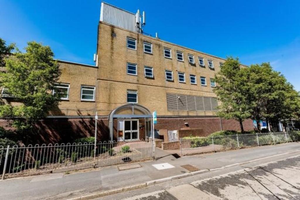 85928 100505002702 IMG 03 0000 max 656x437