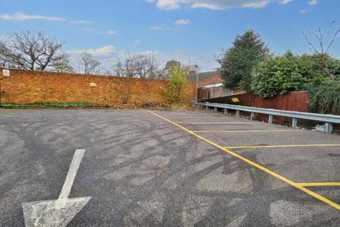 undefined, London Road, Camberley GU17