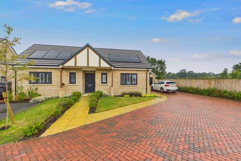 2 bedroom detached bungalow for sale - Hotchkin Gardens, Woodhall Spa LN10