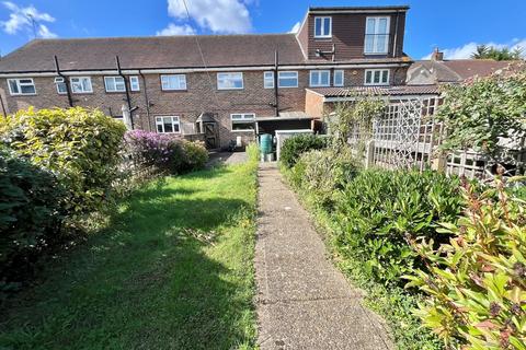 2 bedroom terraced house for sale, Straight Road, Romford