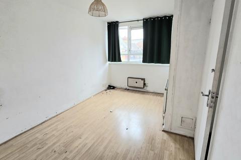 3 bedroom maisonette for sale, Anchor House, Old Street, London, EC1V