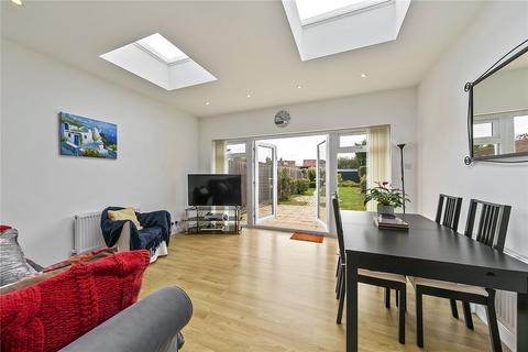 undefined, Thompson Avenue, Kew, Surrey, TW9