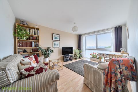 2 bedroom apartment for sale, Priory Crescent, Upper Norwood, SE19