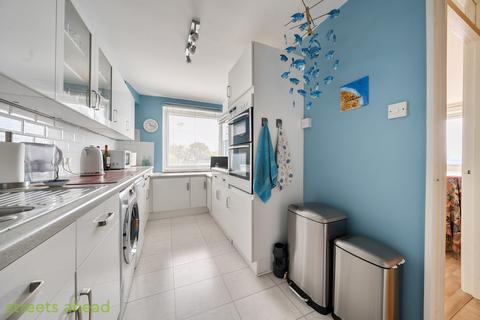 2 bedroom apartment for sale, Priory Crescent, Upper Norwood, SE19