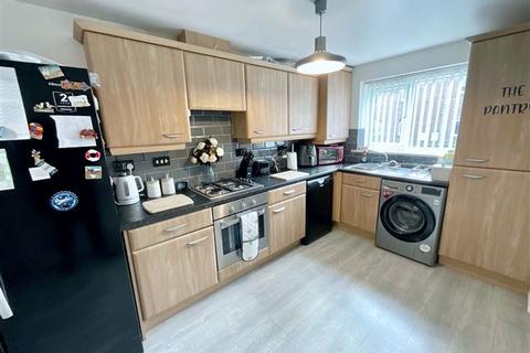 3 bedroom semi-detached house for sale, Jasmine Gardens, Swallownest, Sheffield, Rotherham, S26 4QD