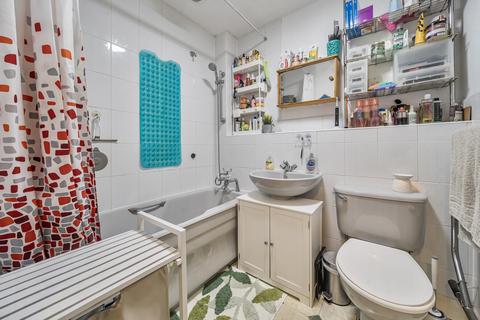 undefined, Paxton Road, London