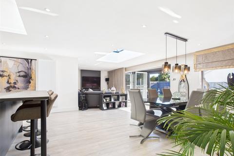 4 bedroom bungalow for sale, Hazel Close, Highcliffe, Dorset, BH23