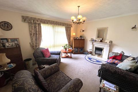 3 bedroom bungalow for sale, Ryall Meadow, Ryall, Upton Upon Severn, Worcestershire, WR8 0PJ