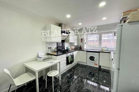 undefined, SE1