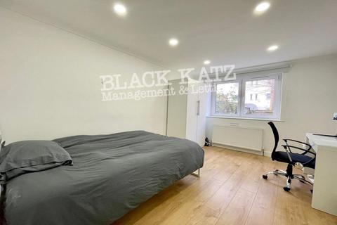undefined, SE1