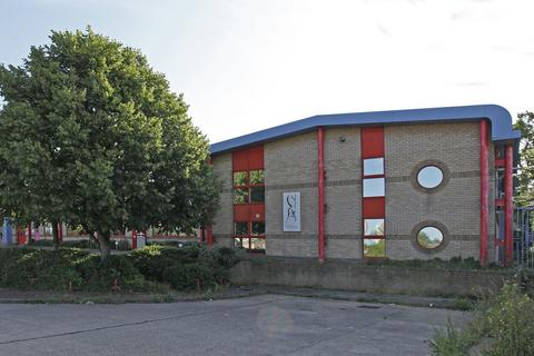Warehouse for sale, Rodney Way Chelmsford CM1 3BY