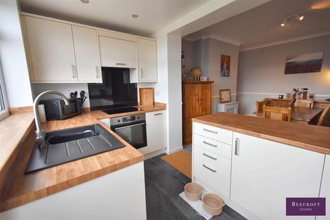 3 bedroom semi-detached house for sale, Windmill Road, Wombwell, Barnsley