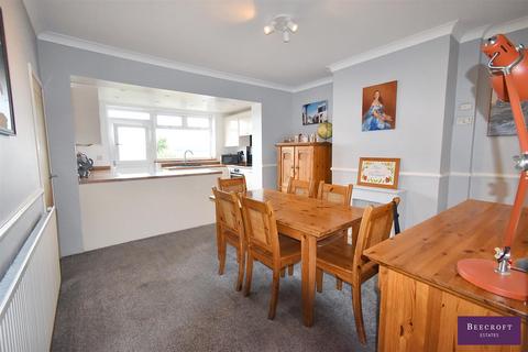 3 bedroom semi-detached house for sale, Windmill Road, Wombwell, Barnsley