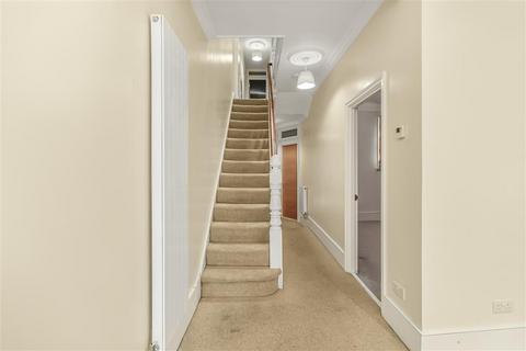 4 bedroom terraced house for sale, London NW10