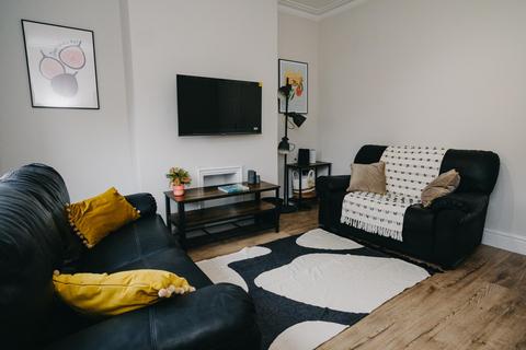 Burley Lodge Road, Leeds LS6