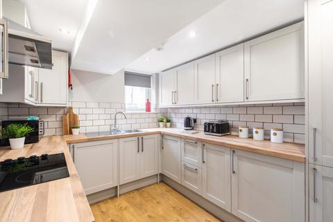 5 bedroom house to rent, Beechwood View, Leeds LS4