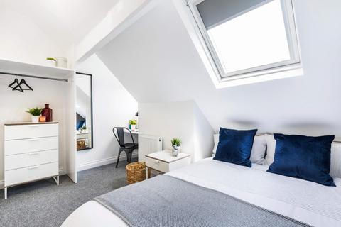 5 bedroom house to rent, Beechwood View, Leeds LS4