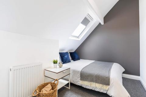 5 bedroom house to rent, Beechwood View, Leeds LS4