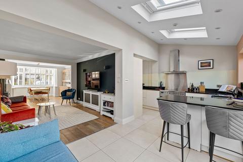 21 Haslam Avenue, Sutton, SM3 9ND