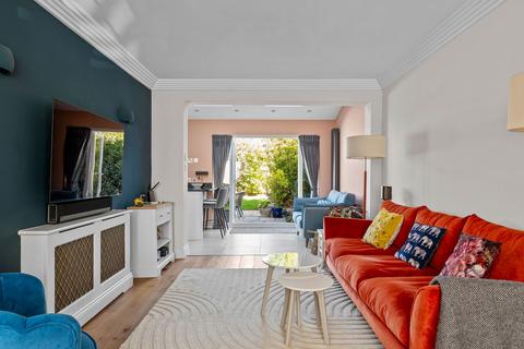21 Haslam Avenue, Sutton, SM3 9ND