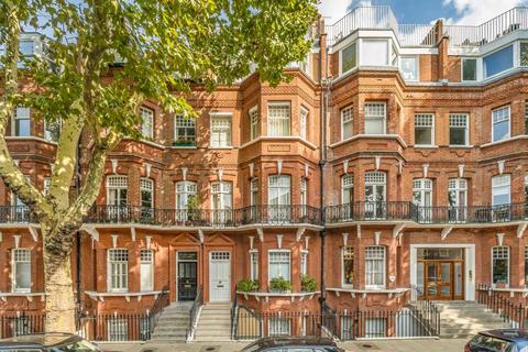 2 bedroom flat for sale, Tite Street, London SW3
