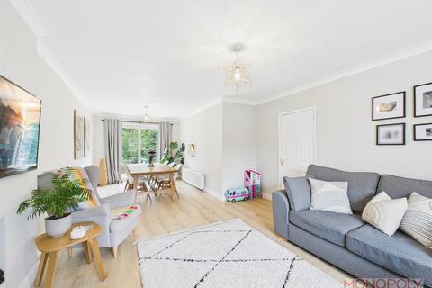 67 Bodwyn Crescent, Gresford, Wrexham, LL12 8NQ
