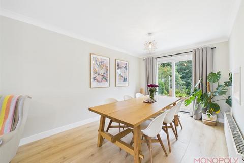 67 Bodwyn Crescent, Gresford, Wrexham, LL12 8NQ