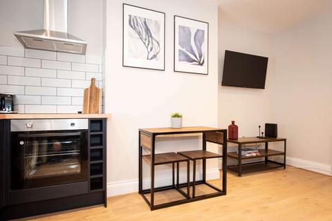 2 bedroom flat to rent, Norville Terrace, Leeds LS6