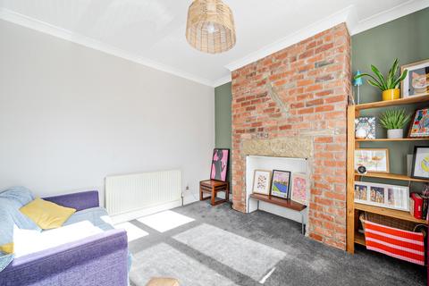 4 bedroom terraced house for sale, Hawthorn Vale, Leeds LS7