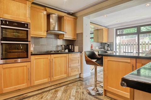 25 Hurley Close, Sutton Coldfield, B72 1HU