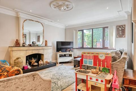 25 Hurley Close, Sutton Coldfield, B72 1HU
