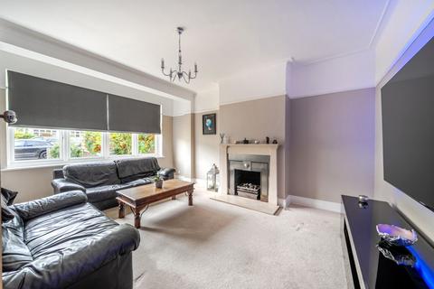 4 bedroom terraced house for sale, Langley Way, West Wickham, Kent, BR4