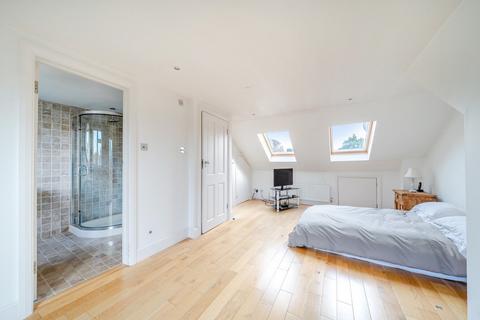 4 bedroom terraced house for sale, Langley Way, West Wickham, Kent, BR4