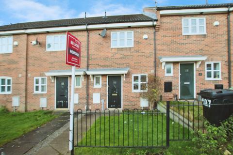 2 bedroom townhouse for sale, Shire Road, Morley, LS27