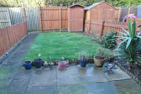 2 bedroom townhouse for sale, Shire Road, Morley, LS27
