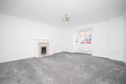 4 bedroom house for sale, Waterway Court, Birmingham B14