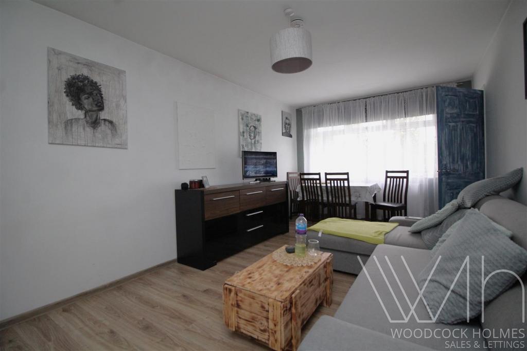 Living room 1 1.JPG