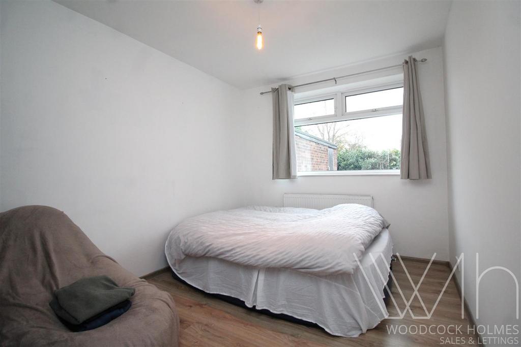 Bedroom image 2 .JPG