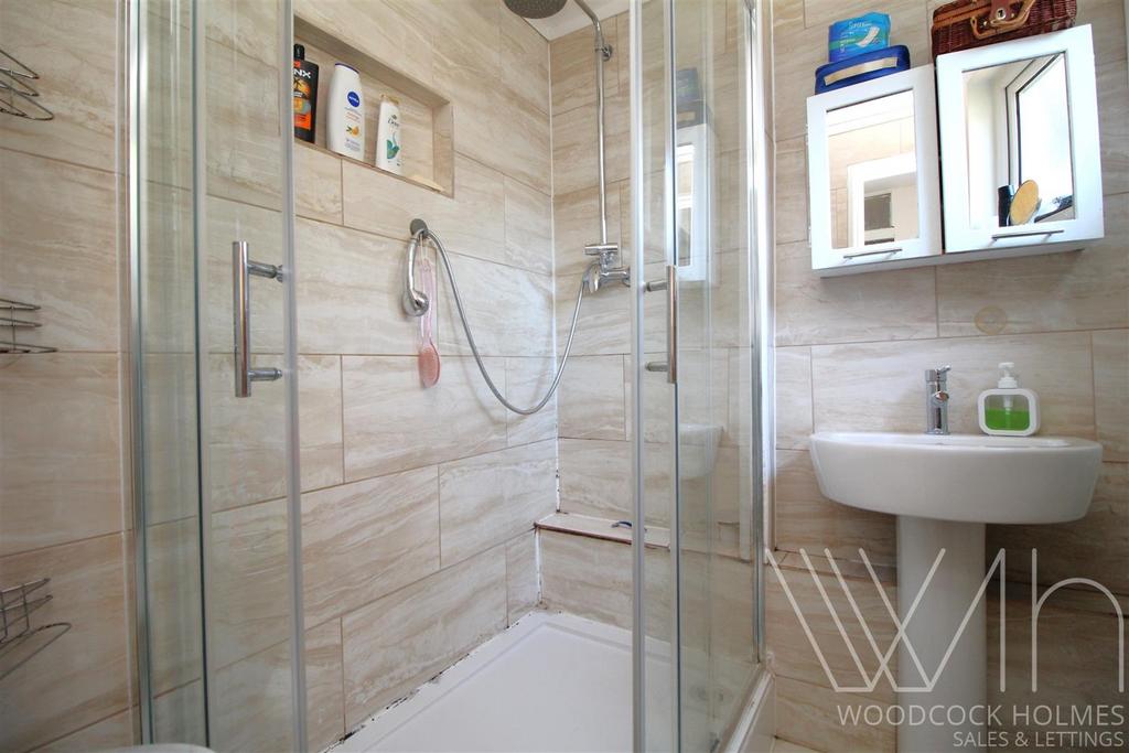 Shower room 1.JPG