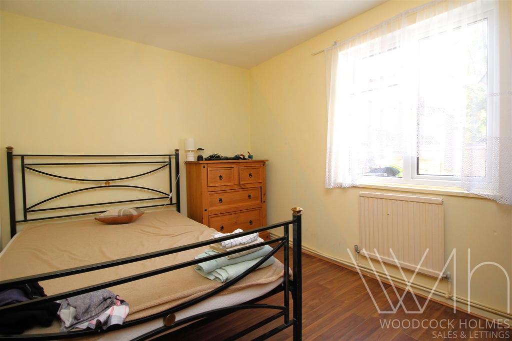 Bedroom 2  1.JPG