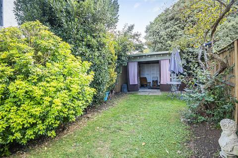 73b Albemarle Gardens, New Malden, KT3 5BB