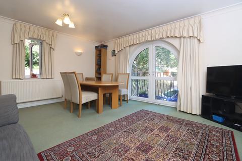 2 bedroom flat for sale, Oldnall Road, Kidderminster, DY10
