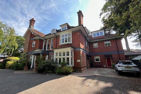 West Overcliff Drive, Bournemouth